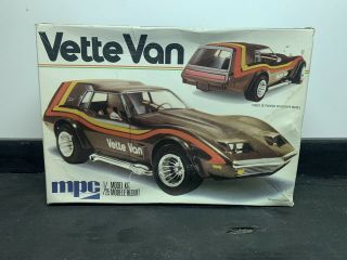 Mpc 1/25 Vette Van 1977 Issue Model Kit 1 - 3707 (complete)