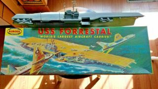 Aurora Uss Forrestal Aircraft Carrier Plastic Model Kit 701 - 249 Parts Box
