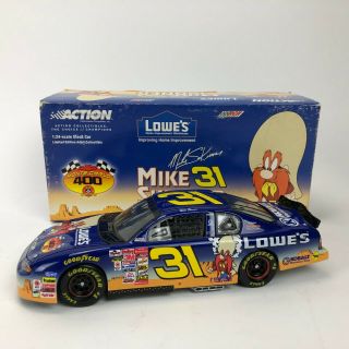 Action 1:24 Scale Mike Skinner 31 Lowe 