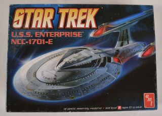 Amt / Round2 - Star Trek - 1/1400 - Uss Enterprise Ncc 1701 - E - Model Kit