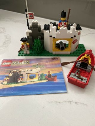 Lego Set 6266 Pirates: Imperial Guards: Cannon Cove (1993)