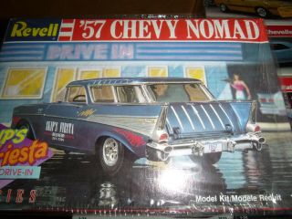 Revell 7163 1957 Chevy Nomad 1/25 Model Car Mountain Nib