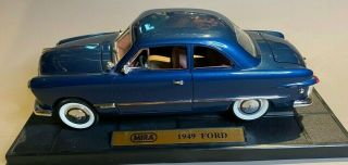 1949 FORD CONVERTIBLE BLUE 1/18 DIECAST MODEL CAR BY MAISTO 3
