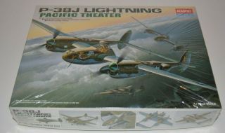 Academy P - 38j Lightning 1/72 Model Kit 2209 - Parts Factory