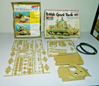 Vintage Monogram British Grant Tank M3 1/32 Scale Model Kit Armor Series