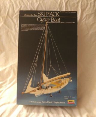 Lindberg 1989 Chesapeake Bay Skipjack Oyster Boat Model Construction Kit