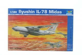 Trumpeter 1/144 Ilyushin Il - 78 " Midas " Tanker Aircraft Kit