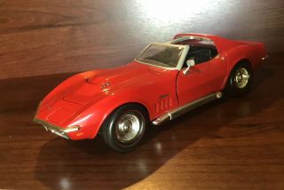 1998 Hot Wheels 1:18 ‘69 Corvette Sting Ray Coupe T - Top Red