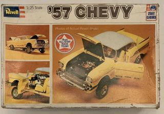 1973 Revell 57 Chevy Vintage Plastic Model Kit Street Classics 1/25 Car