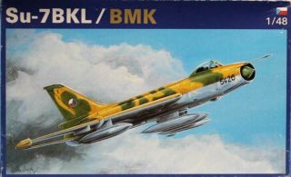Oez 1:48 Su - 7 Bkl Bmk Plastic Aircraft Model Kit 2u