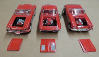 3 Plastic Model Corvetts Built Revell 1:24 Scale Plastic Model Cars