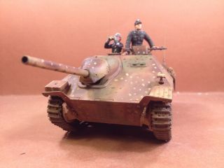 1/35 Model Wwii Built German Hetzer (kit Dragon)