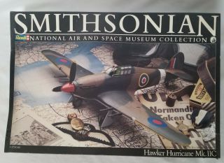 Revell Smithsonian Hawker Hurricane Mk.  Iic 1:32 Scale