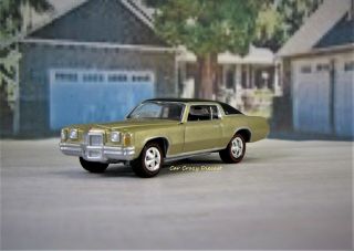 1971 - 1972 Pontiac Grand Prix Collectible Model 1/64 Diorama Or Display