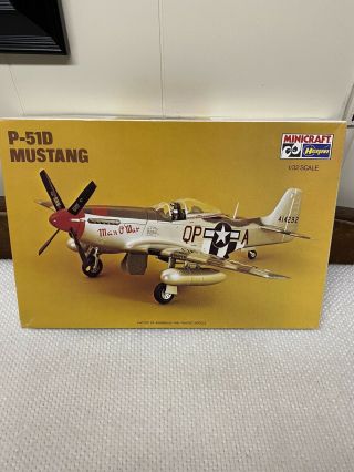 1/32 Scale Hasegawa P - 51d Mustang Fighter Model Kit
