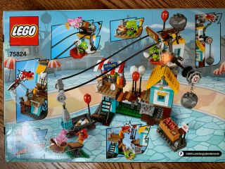 Lego 75824 The Angry Birds Movie - Pig City Teardown Box Damage