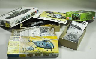Vintage JUNK model kits tank/heli/jeep are STARTED &/or MISSING PARTS 2