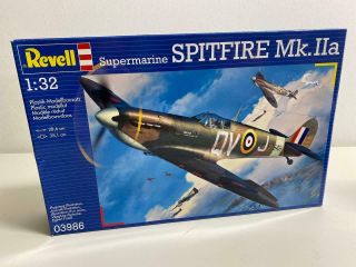 Revell 1:32 Scale Supermarine Spitfire Mk.  Iia Model Airplane Kit 03986