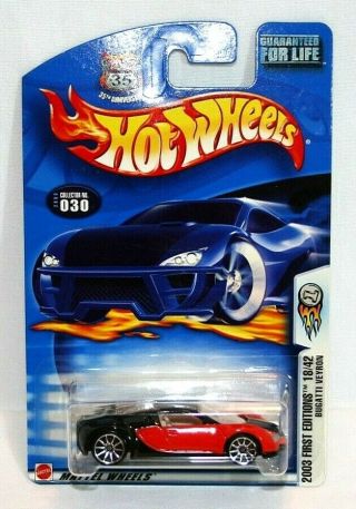 2003 Hot Wheels First Editions Bugatti Veyron Red & Black 1/64 In Clam Shell