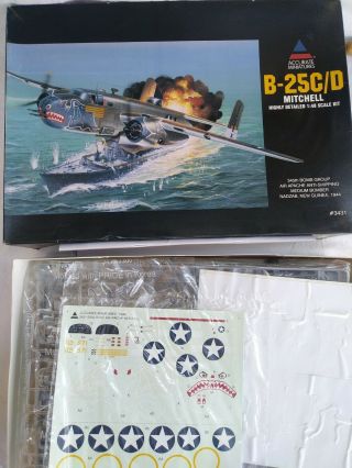 1999 Accurate Miniatures 3431 B - 25c/d Mitchell 345th Bomb Grp - 1/48 Scale Kit