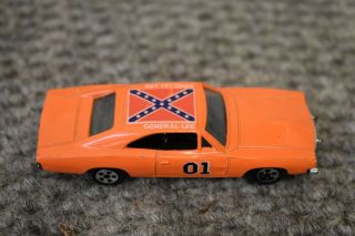 Ertl 1:64 Scale Die Cast The Dukes Of Hazzard General Lee 69 Dodge Charger