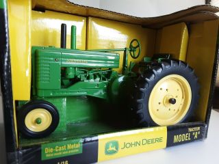 Model A John Deere Farm Tractor 1/16 Diecast Ertl