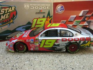 Jeremy Mayfield 19 Dodge Dealers / NHL All Star Game 2004 Interpid 1/24 Action 2