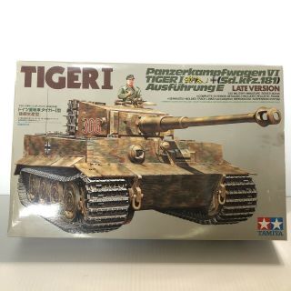 Tamiya Tiger I Panzerkampfwagen Vi Sd.  Kfz.  181 Late Vers 1/35 35146 Partial Build