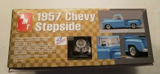 1957 Chevy Stepside Truck AMT ERTL 1:25 2002 31851 Model Kit OPEN 3