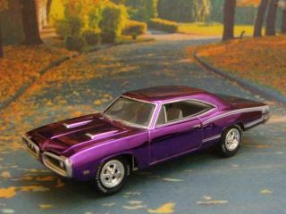 1st Gen 1968 - 1970 Dodge Coronet V - 8 Bee 1/64 Scale Limited Edition I