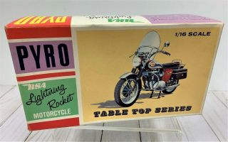 Vintage 1966 Pyro Bsa " Lightning Rocket " Motorcycle 1/16 Model Kit