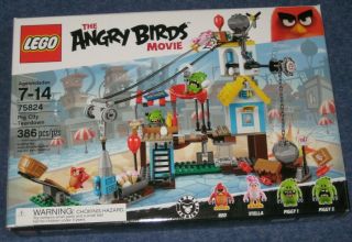 Lego: The Angry Birds Movie: Pig City Teardown 75824 (m72)