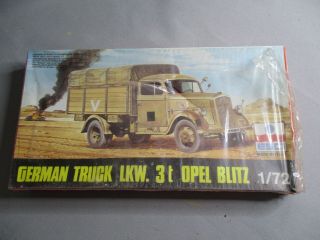 Ah910 Esci Wwii German Truck Lkw.  3 Ton.  Opel Blitz 8007 1/72 Diorama Maquette