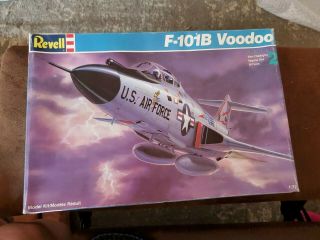 Plastic Model Aircraft: 1992 1/72 Scale F101b Voodoo By Revell