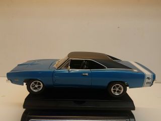 Hot Wheels 1/18 Scale 1969 Dodge Charger R/t