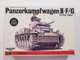 Bandai Panzerkampfwagen Ii F/g Wwii German Tank Plastic Military Model 1/48
