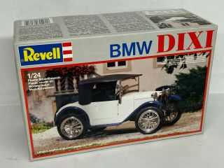 Revell 1/24 Bmw Dixie,  Contents.
