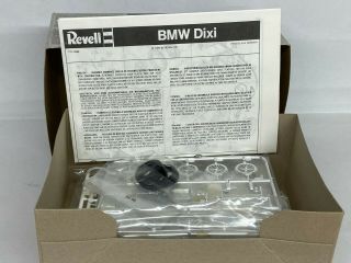 Revell 1/24 BMW Dixie,  contents. 2