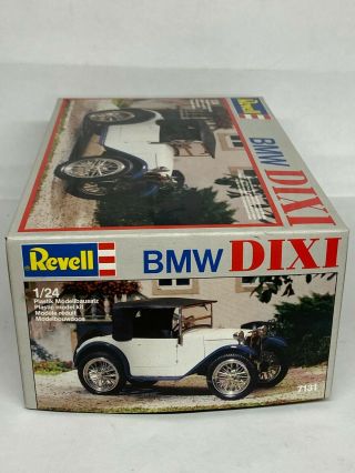 Revell 1/24 BMW Dixie,  contents. 3