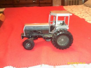 Rare White Farm Equipment Model 2 - 135 Field Boss Toy Tractor 1/16 3