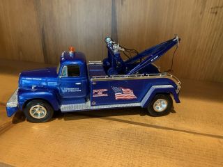 First Gear 1/34 1957 International R - 200 “hooked On America” Tow Truck