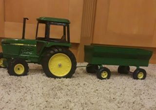 Vintage Ertl 1/16 2755 John Deere 1/16 Utility Tractor Farm Toy With Trailer