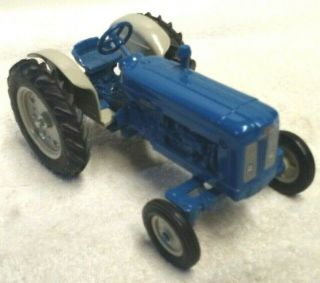 Vintage 1991 1/16 Ertl Ford Fordson Major Tractor Farm Toy