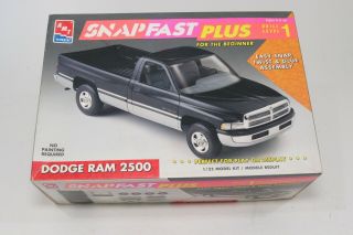 Amt 1994 - 96 Dodge Ram 2500 Pickup Truck Snapfast Model Kit 1:25 Open Box Complet