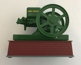 1/6 John Deere Model " E " Stationary Vintage Gas Engine