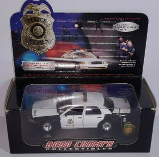 1/43 Road Champs Las Vegas Police Ford Crown Victoria Police Car