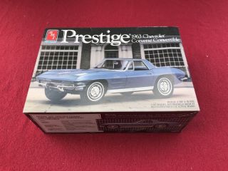 Amt Prestige 1963 Chevrolet Corvette Convertible Model Car Kit 1:25 Scale