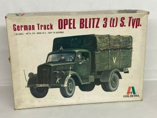 Italeri 1/35 Opel Blitz German Truck,  Contents.