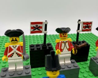 Lego Pirate Vintage Imperial Guard Minifigures Red Coat Officer 2x2 Cannon Flags 3