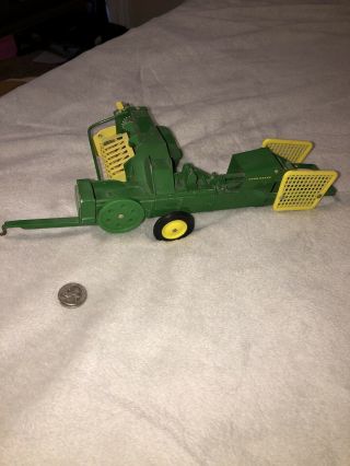 Vintage 1970s Ertl John Deere Tractor Square Baler 1/16 Farm Toy